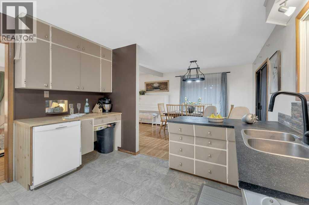 4535 47 Street, Sylvan Lake