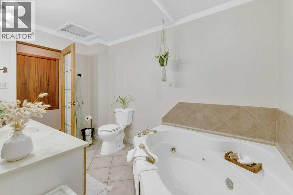 4535 47 Street, Sylvan Lake