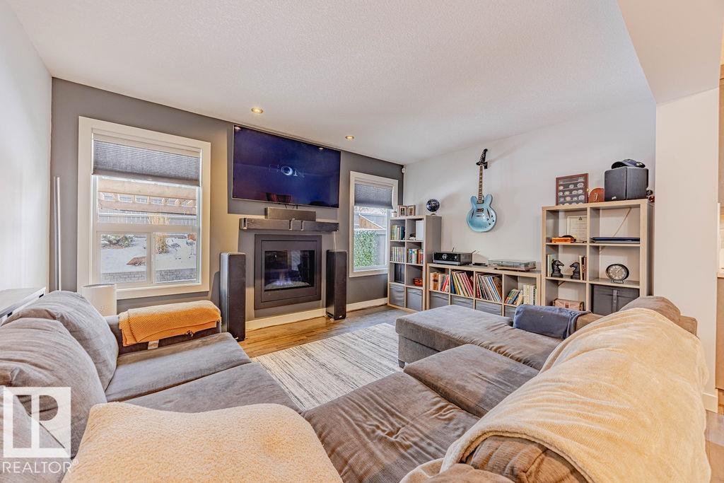 114 Radcliffe WD, Fort Saskatchewan