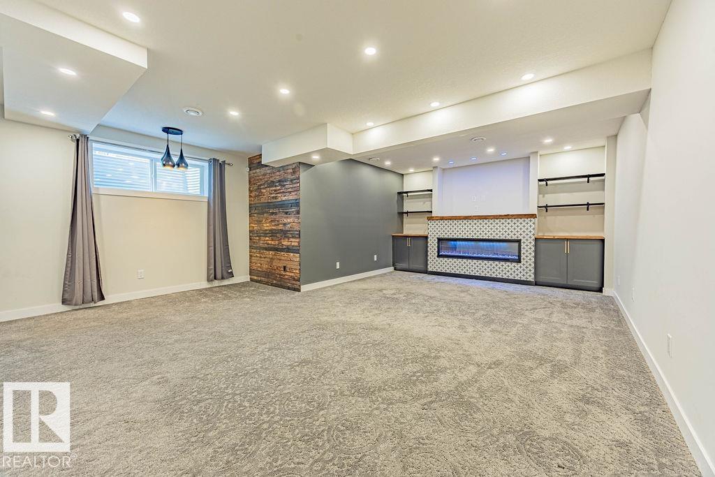 114 Radcliffe WD, Fort Saskatchewan