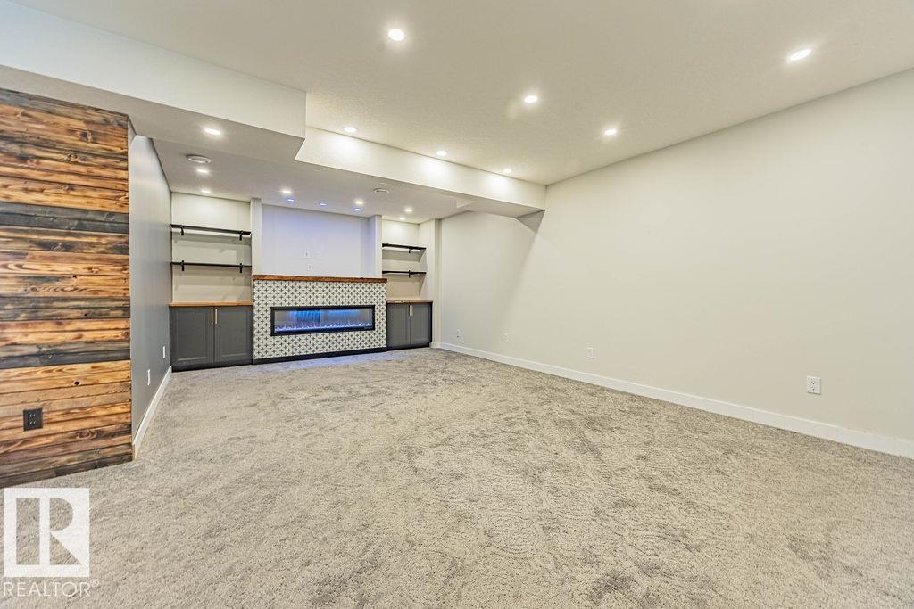 114 Radcliffe WD, Fort Saskatchewan