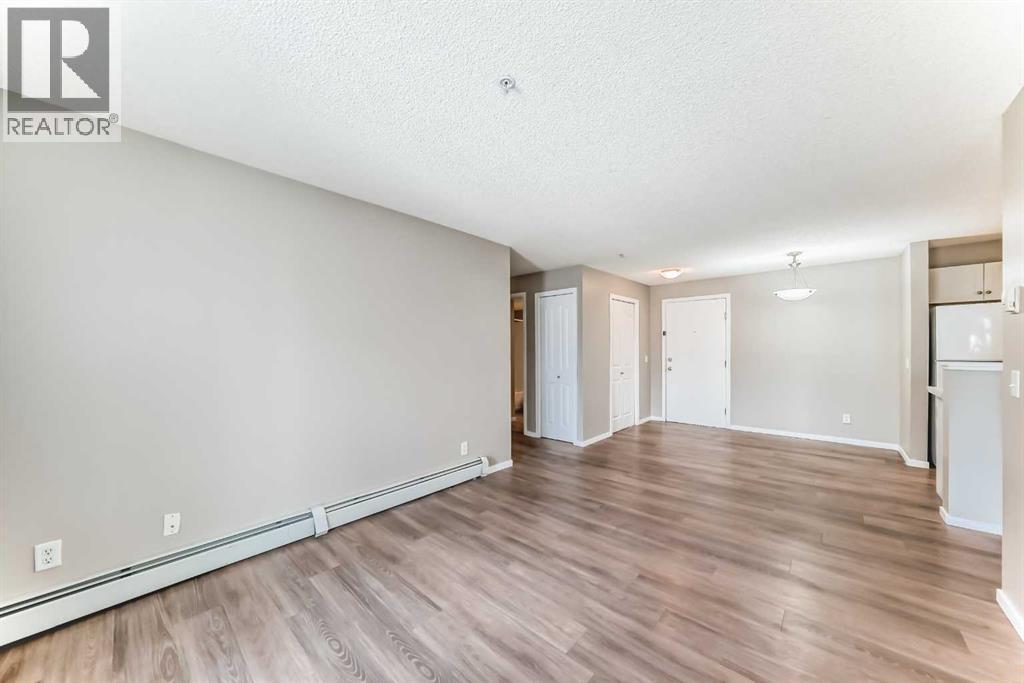 Single Family House for Sale in   Eversyde Avenue SW Evergreen Calgary 