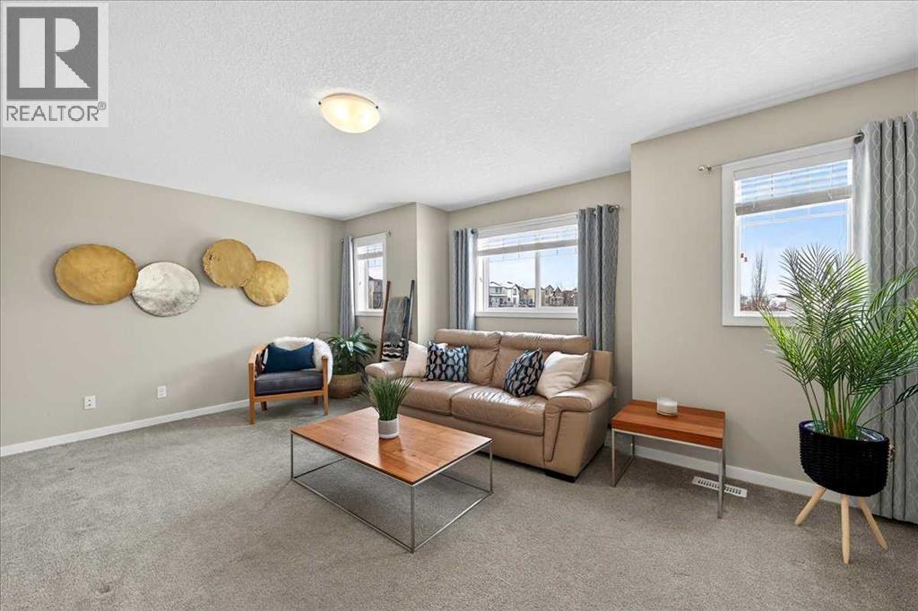 Single Family House for Sale in  Kinlea Link NW Kincora Calgary 