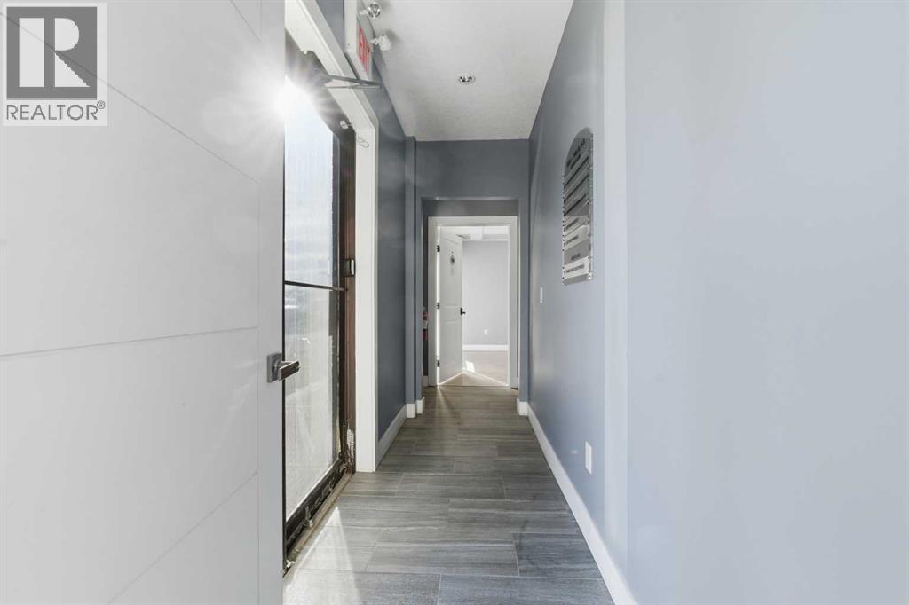 9, 4101 19 Street NE, Calgary, Alberta