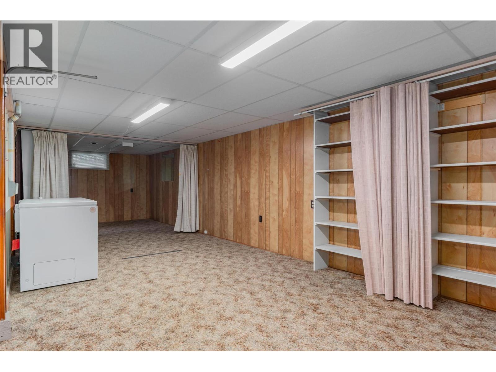 39 Hillside Drive, Trail