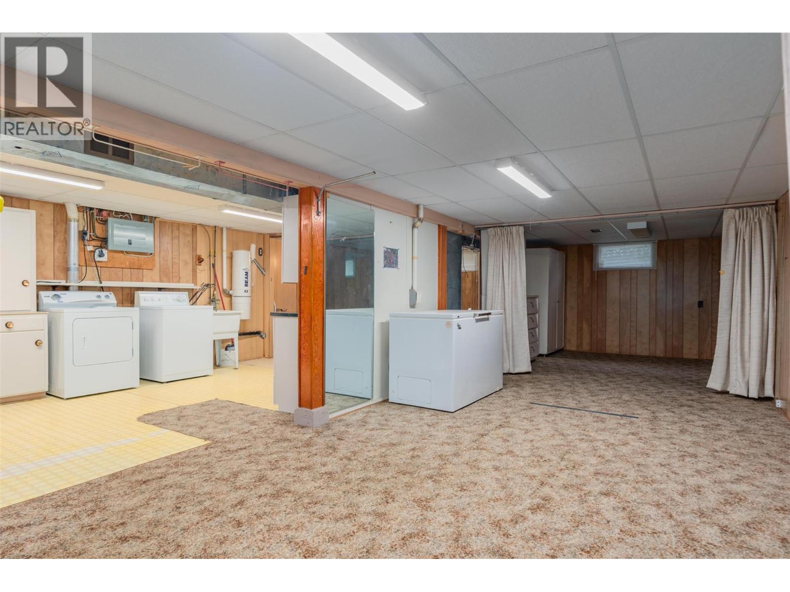 39 Hillside Drive, Trail