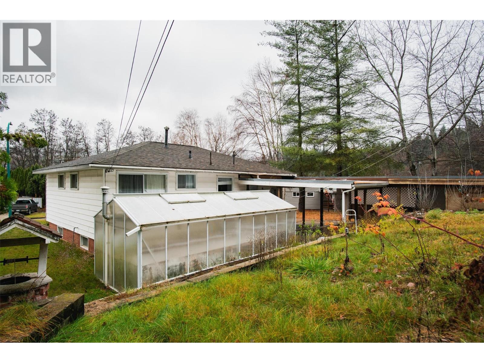 39 Hillside Drive, Trail