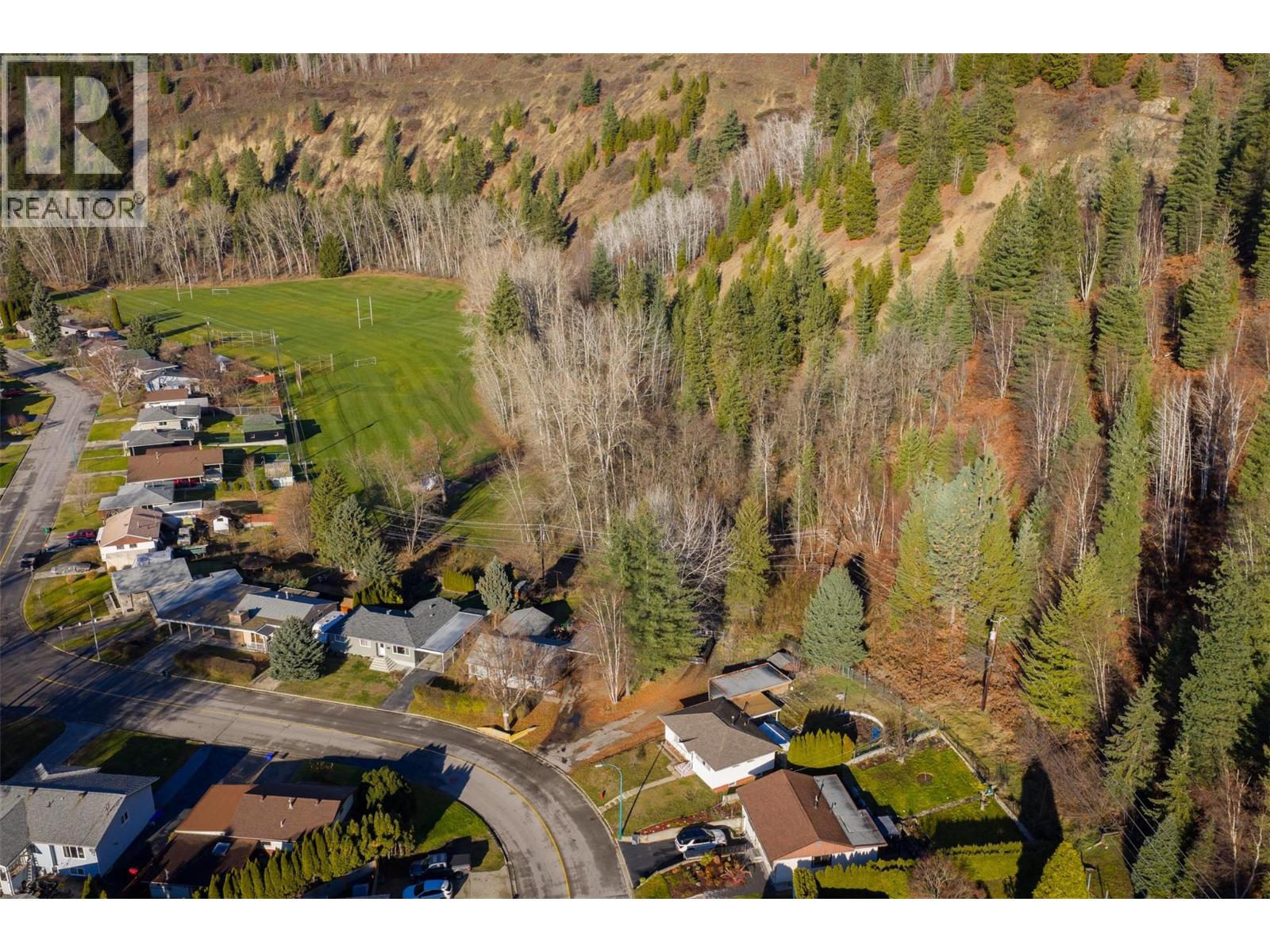 39 Hillside Drive, Trail