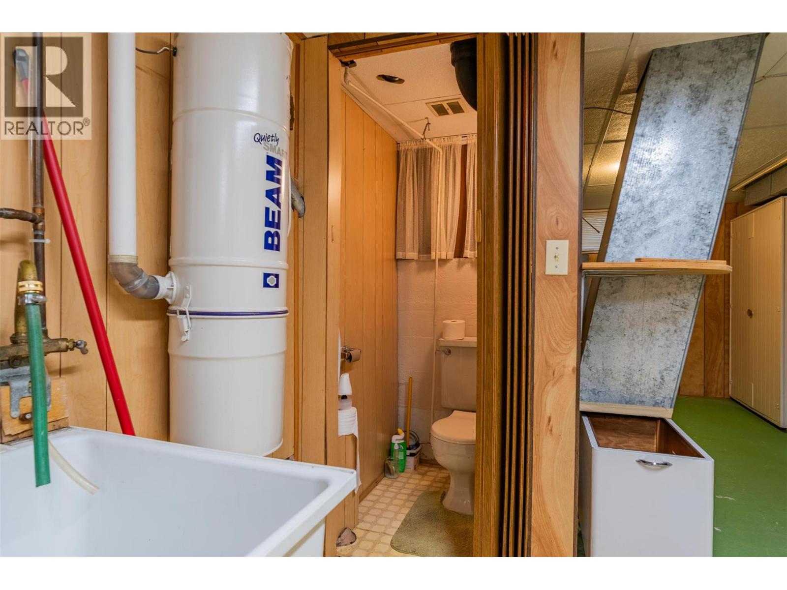 39 Hillside Drive, Trail