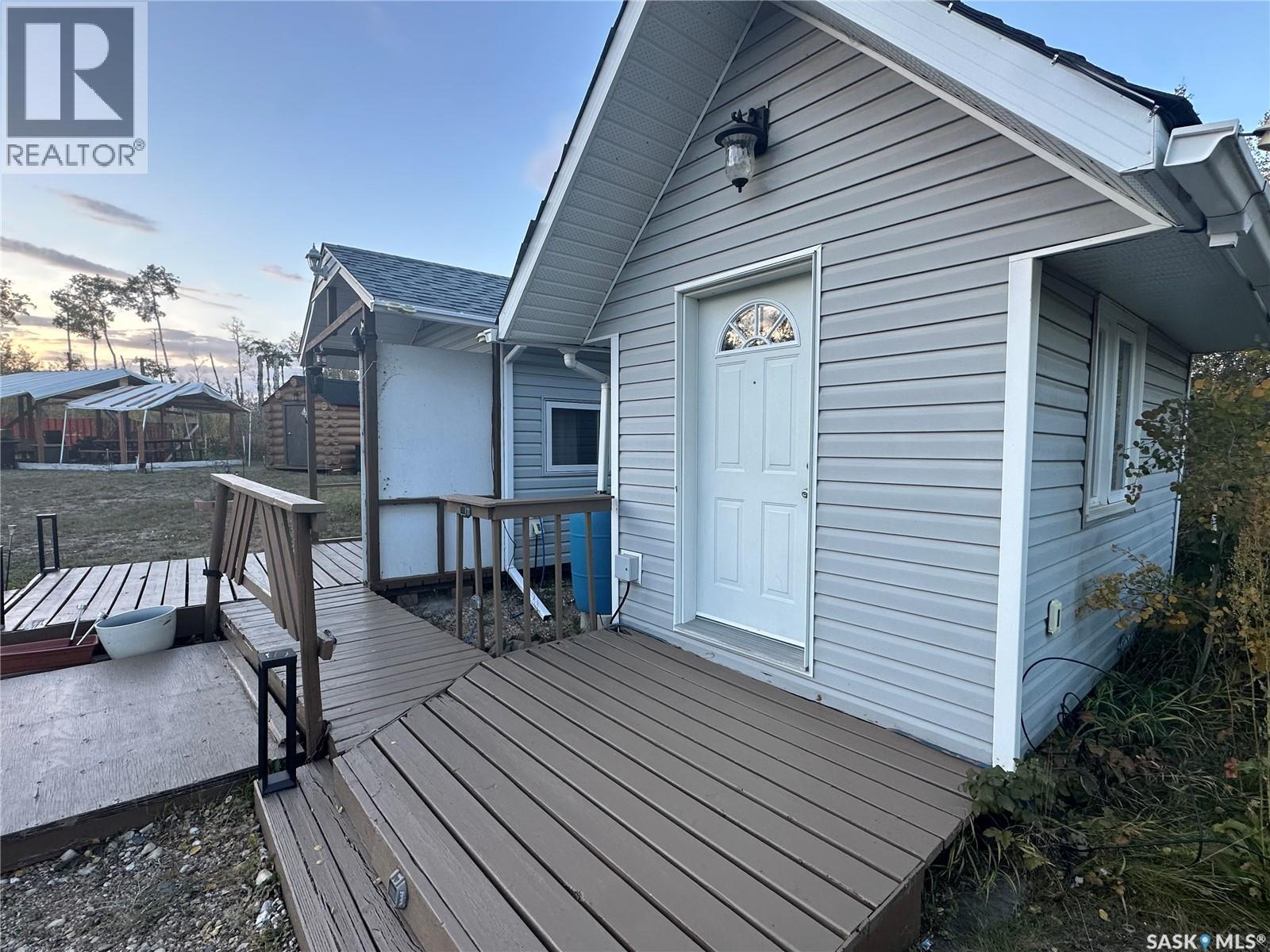 HUNTERS PARADISE - 7