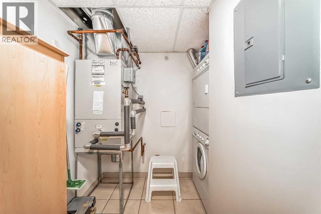 Single Family House for Sale in    Avenue SW Windsor Park Calgary 