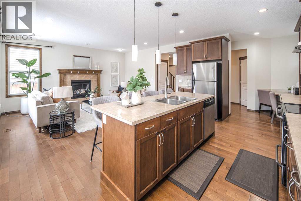 Single Family House for Sale in  Everbrook Drive SW Evergreen Calgary 