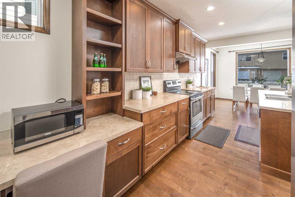 Single Family House for Sale in  Everbrook Drive SW Evergreen Calgary 