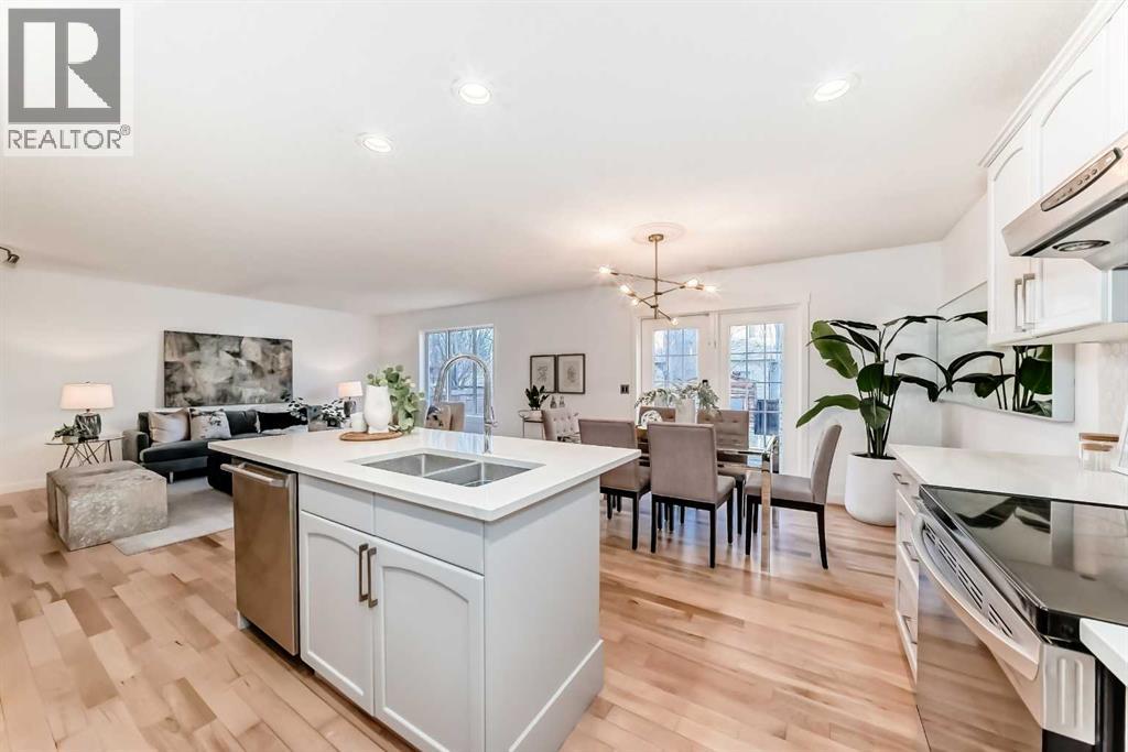 Single Family House for Sale in  Chapalina Close SE Chaparral Calgary 