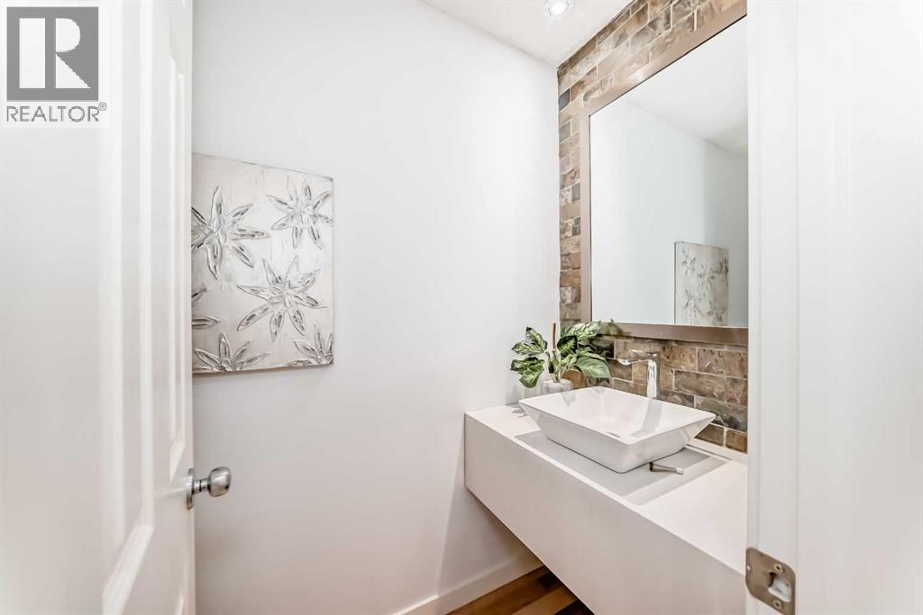 Single Family House for Sale in  Chapalina Close SE Chaparral Calgary 