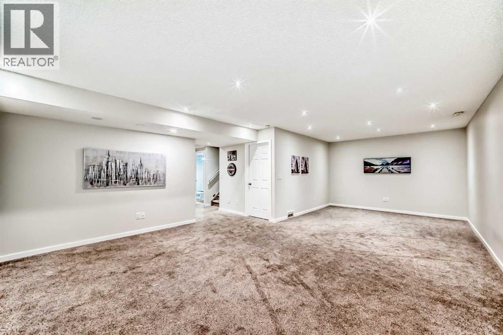 Single Family House for Sale in  Chapalina Close SE Chaparral Calgary 