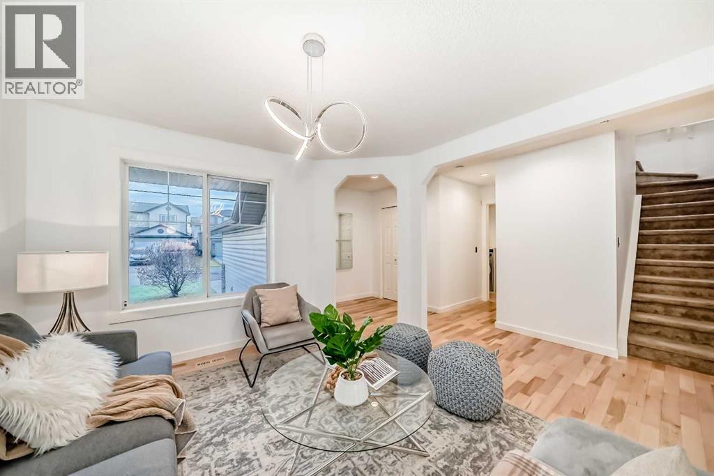 Single Family House for Sale in  Chapalina Close SE Chaparral Calgary 