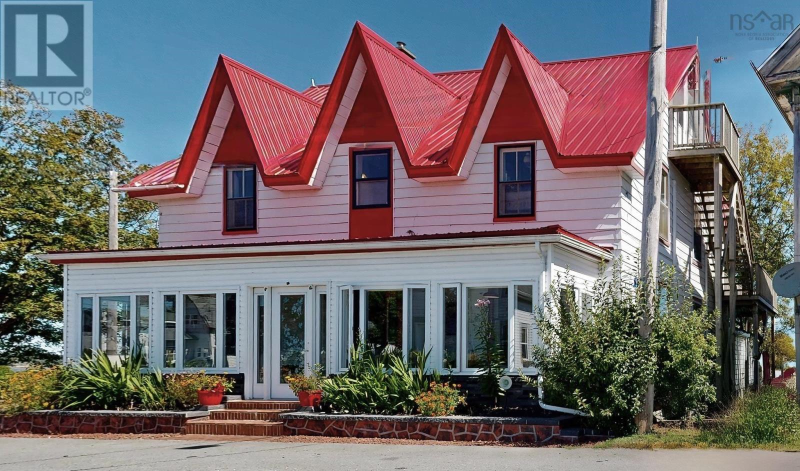 Property photo of 132 Hall Street