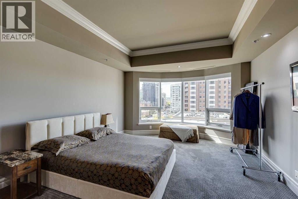 Single Family House High rise for Sale in   Princeton Way SW Eau Claire Calgary 