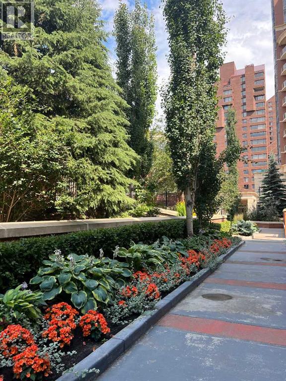 Single Family House High rise for Sale in   Princeton Way SW Eau Claire Calgary 