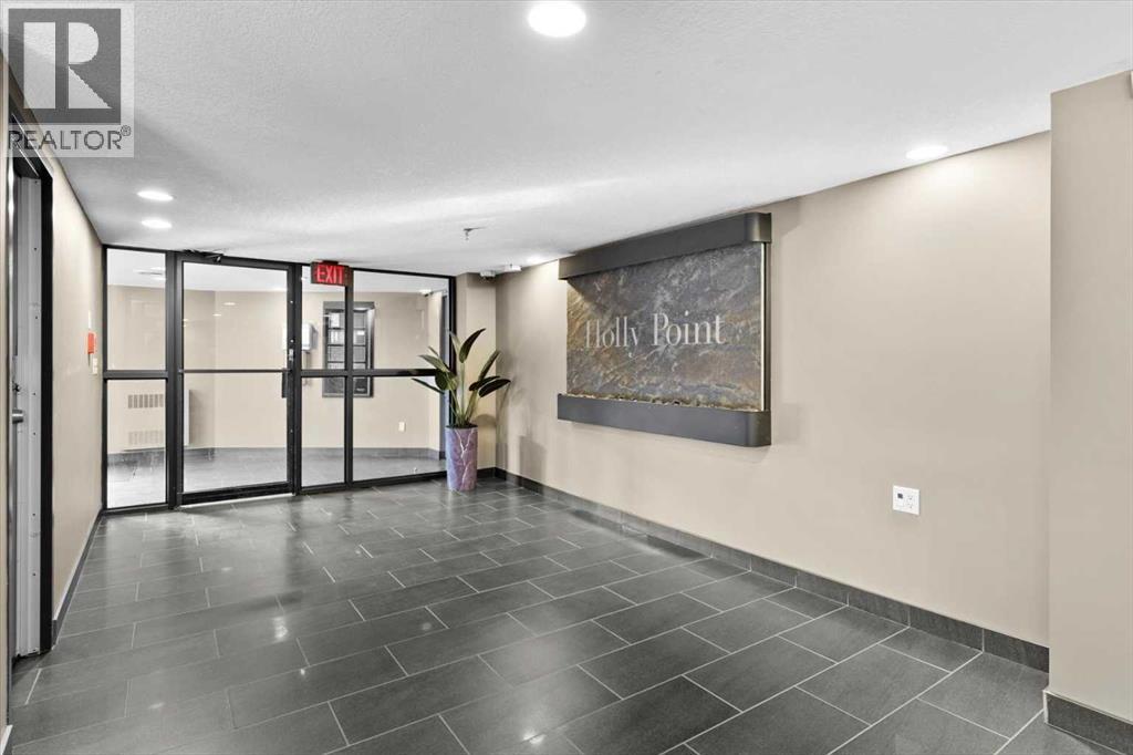 Single Family House High rise for Sale in   Meredith Road NE Crescent Heights Calgary 