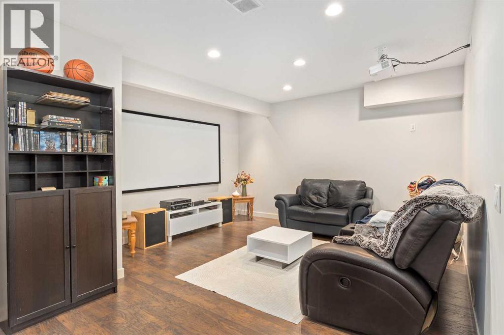 112 Sunset View, Cochrane