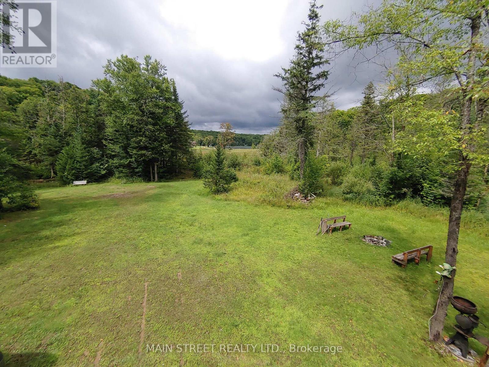 Single Family House Bungalow for Sale in  ANDEK TRAIL Highlands East (Glamorgan) 