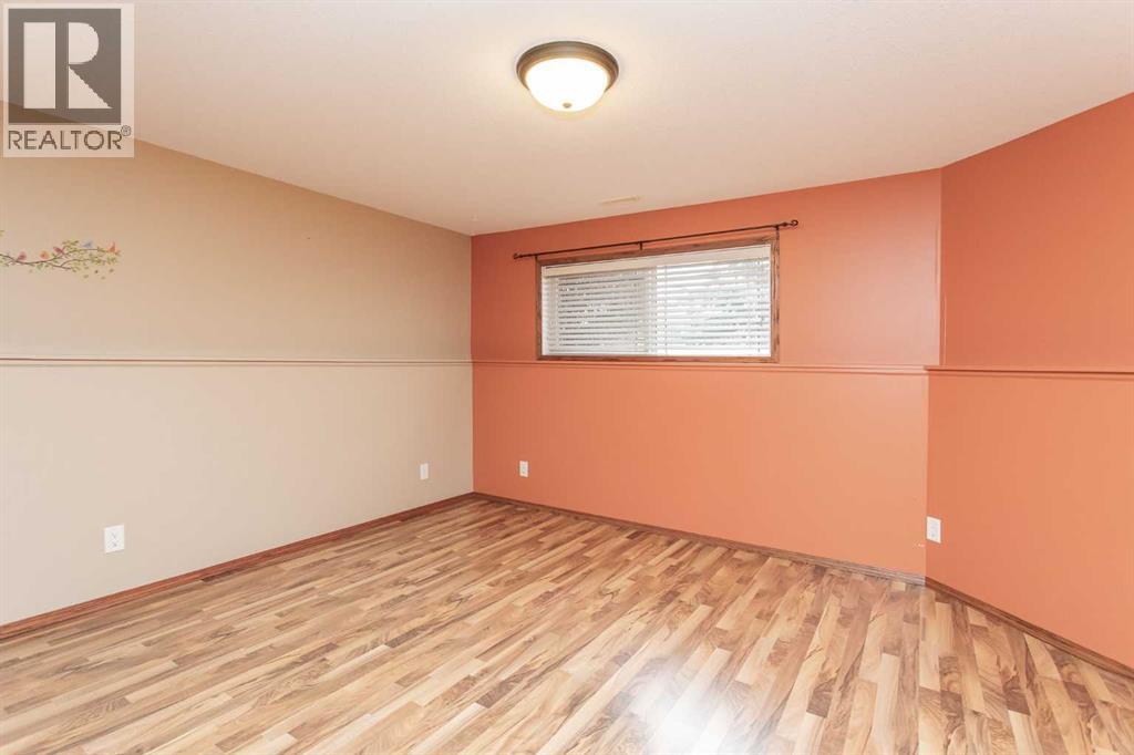 12 Irving Crescent, Red Deer