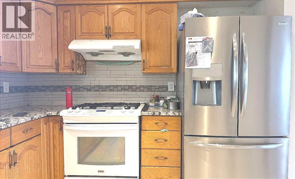 Single Family House 4 Level for Sale in   Avenue NE Pineridge Calgary 