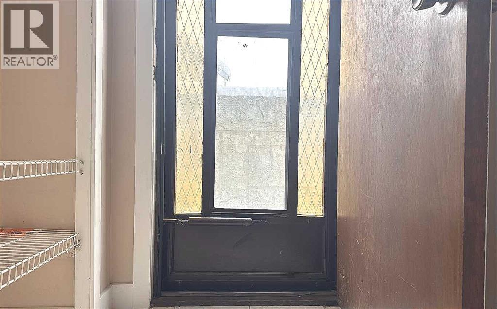 Single Family House 4 Level for Sale in   Avenue NE Pineridge Calgary 