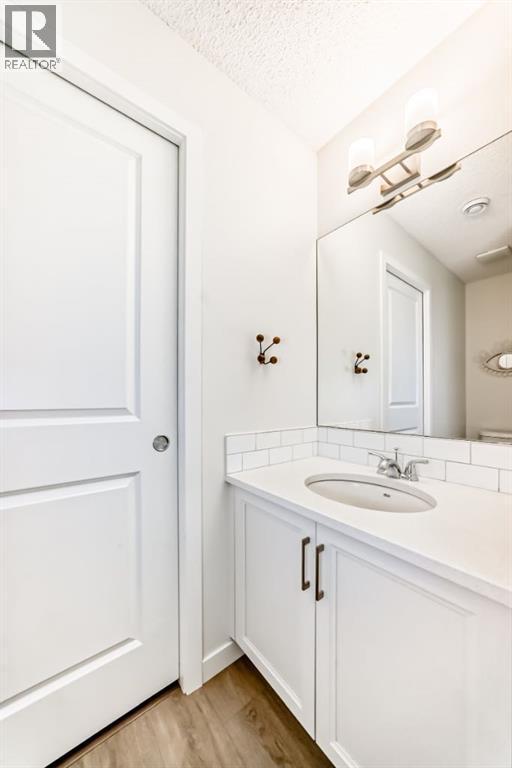 250 Fireside View, Cochrane