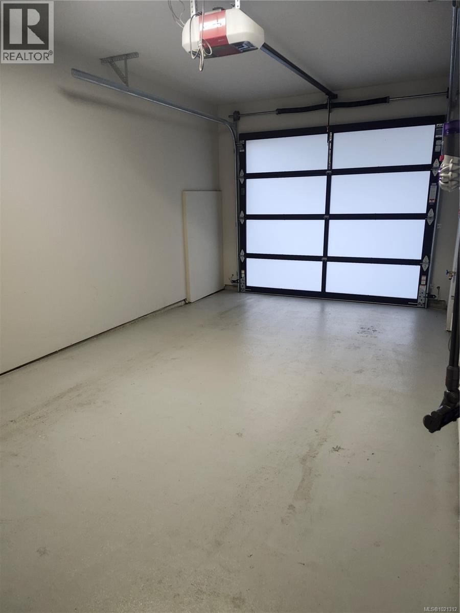 7 4355 Viewmont Avenue, Saanich