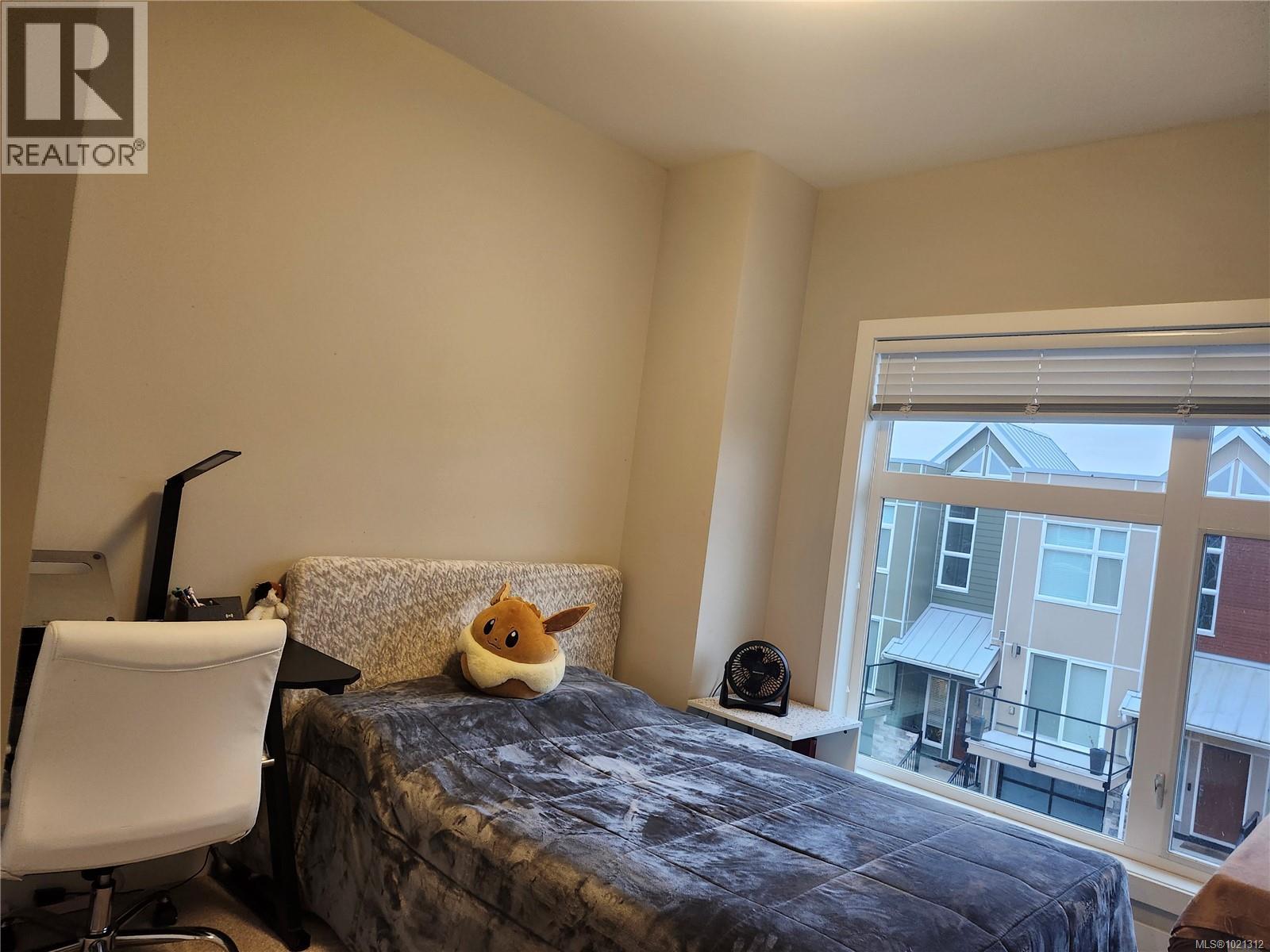 7 4355 Viewmont Avenue, Saanich