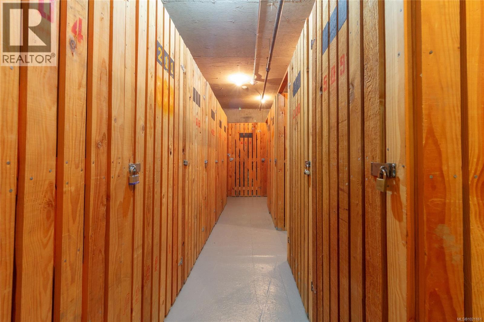 506 69 Gorge Road West, Saanich