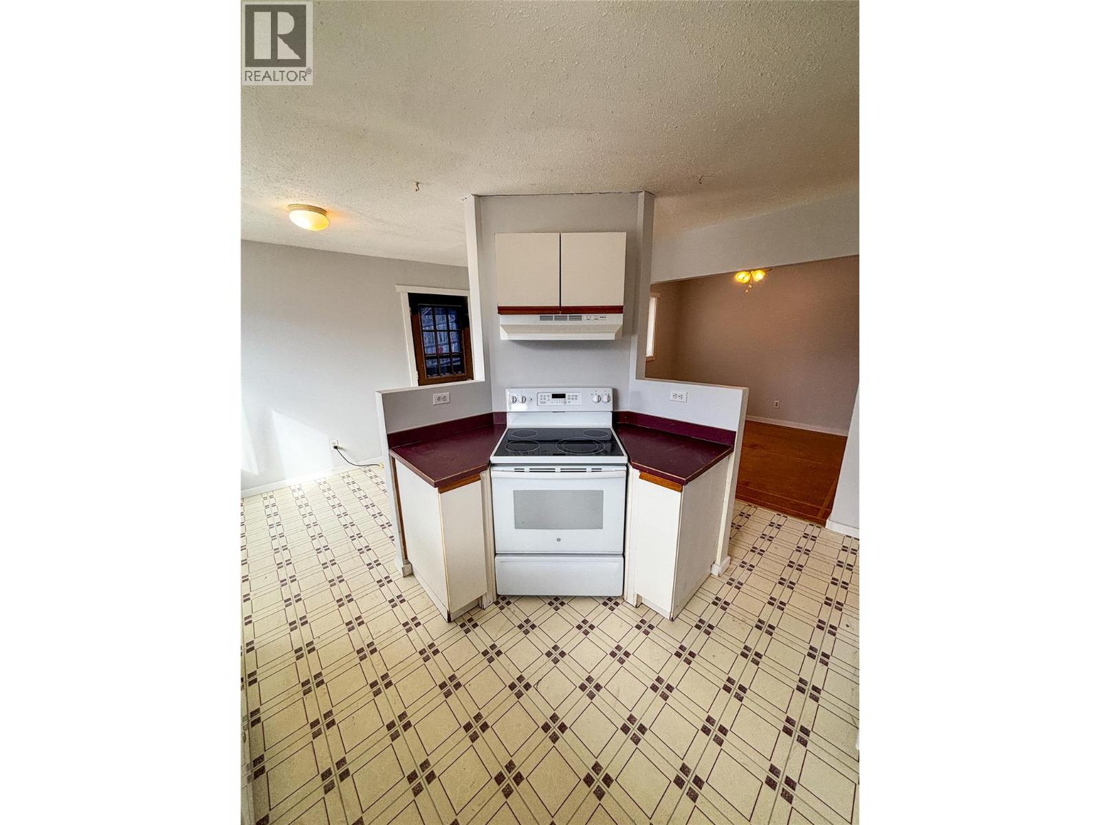 2866 95 Highway, Brisco