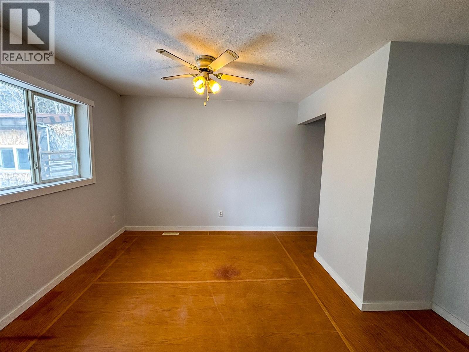 2866 95 Highway, Brisco