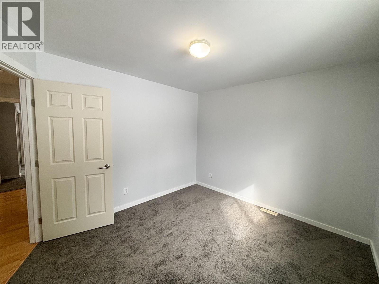 2866 95 Highway, Brisco