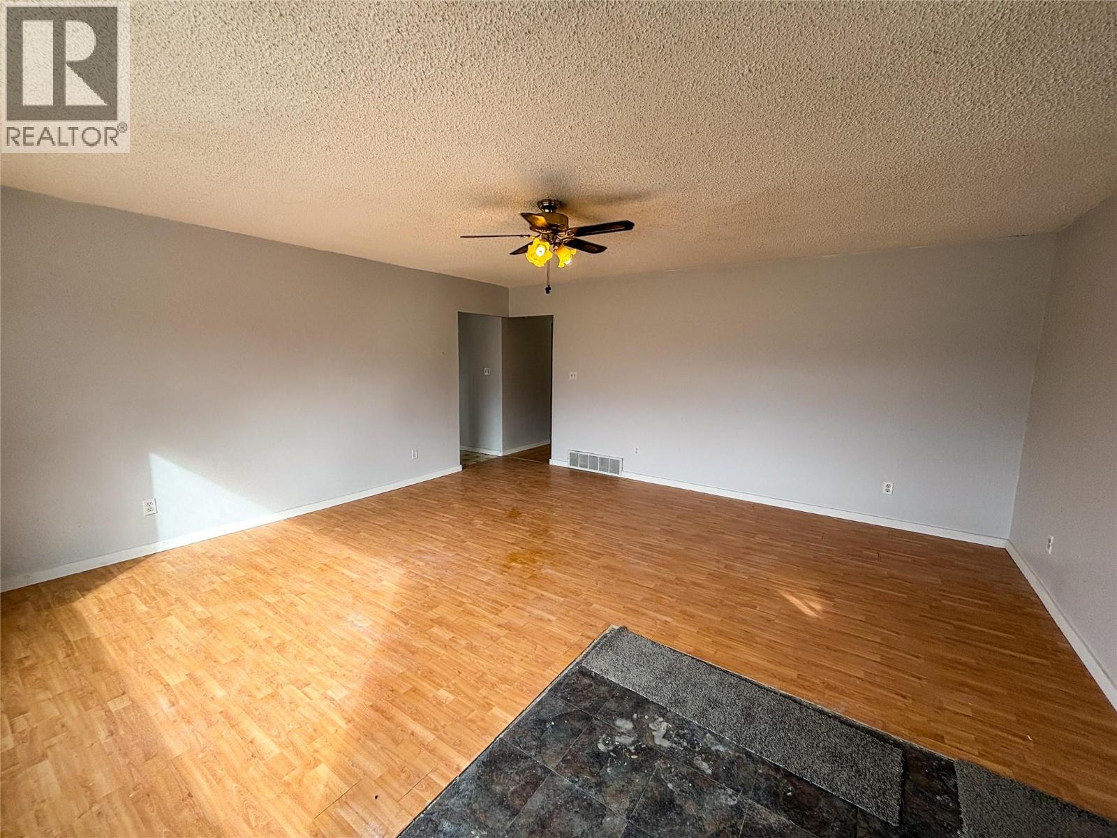 2866 95 Highway, Brisco