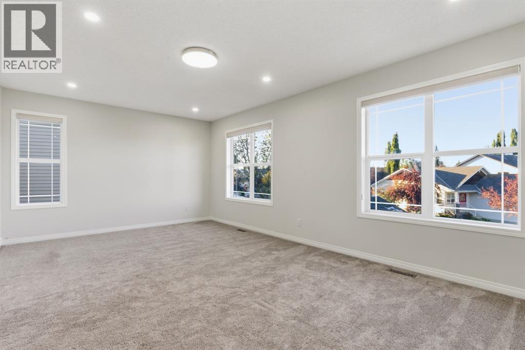 Single Family House for Sale in  Cougarstone Square SW Cougar Ridge Calgary 