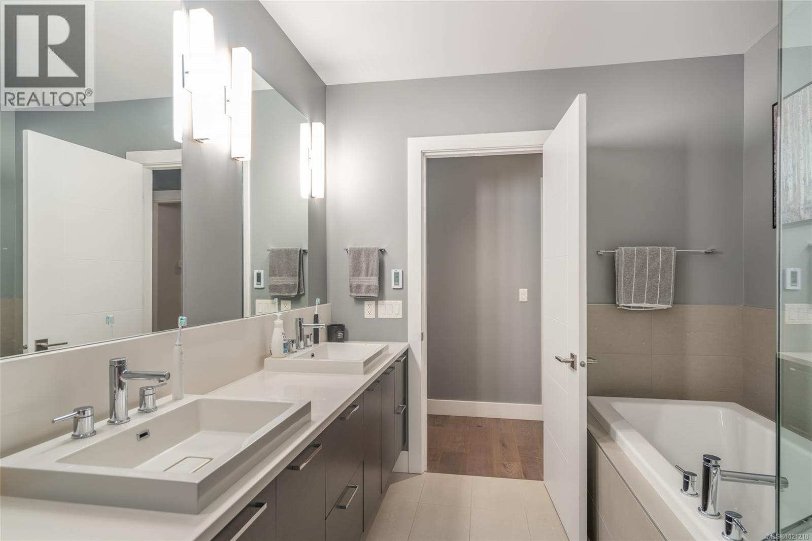 266 Crestline Terr, Nanaimo