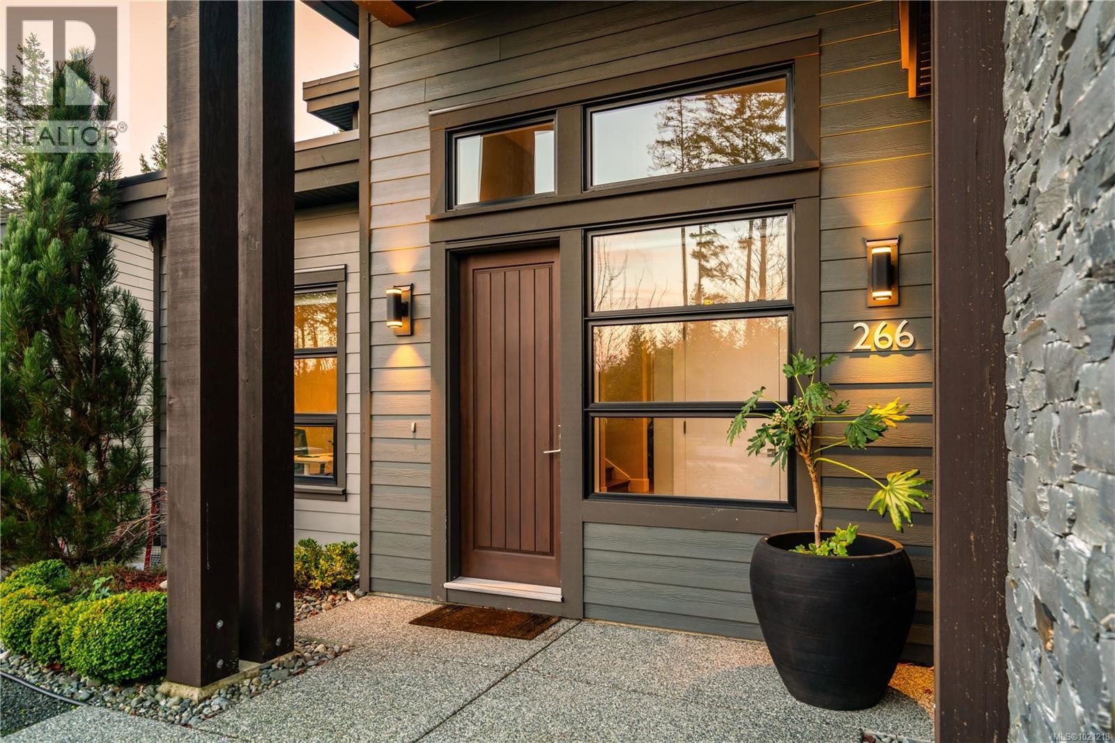 266 Crestline Terr, Nanaimo