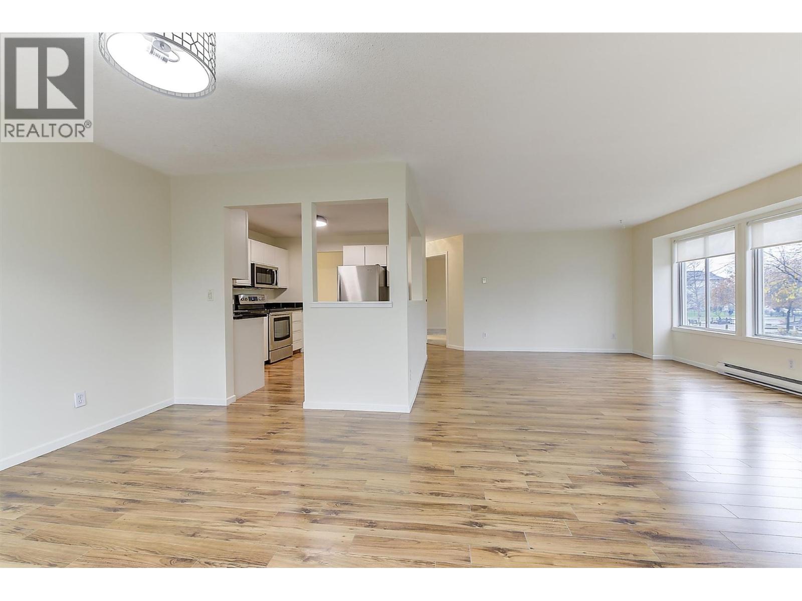 210 780 Houghton Road, Kelowna