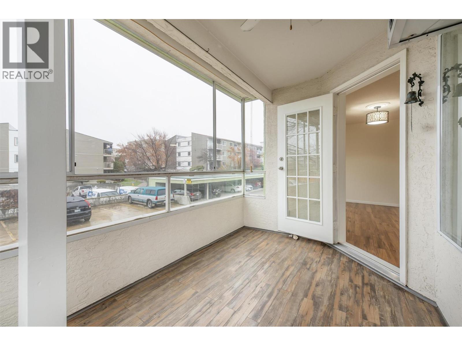 210 780 Houghton Road, Kelowna