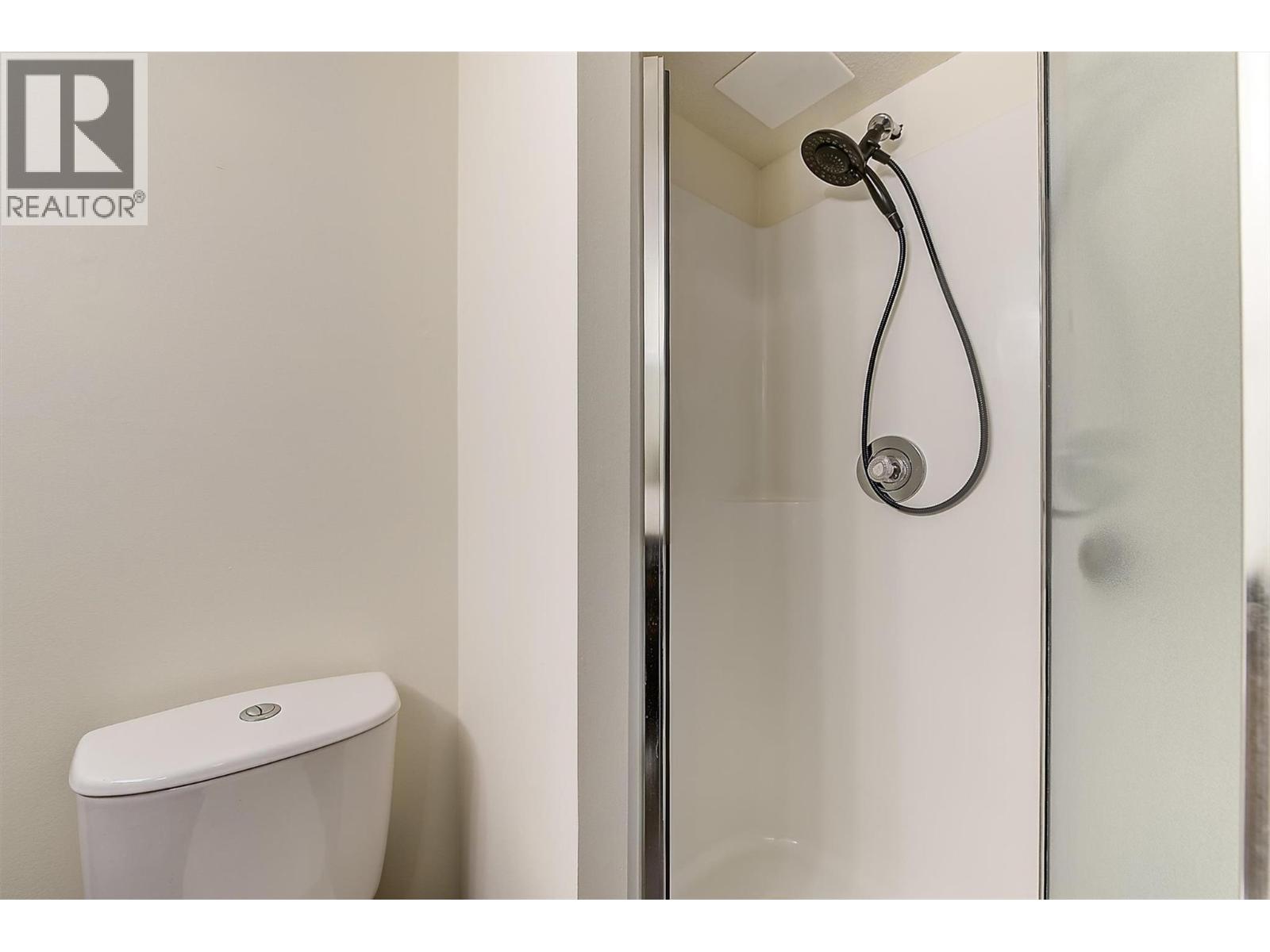 210 780 Houghton Road, Kelowna