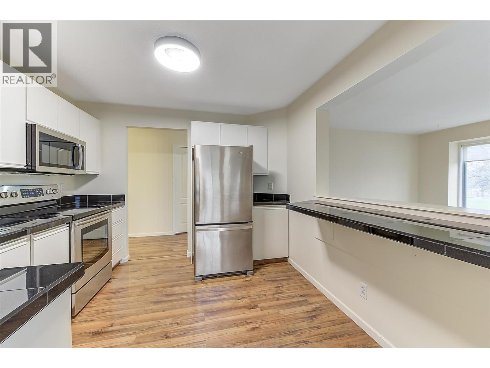 210 780 Houghton Road, Kelowna