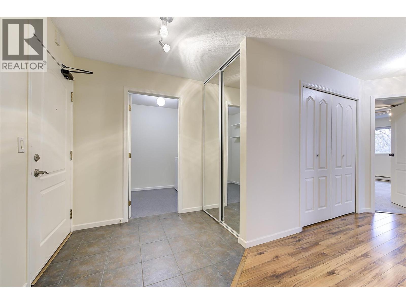 210 780 Houghton Road, Kelowna