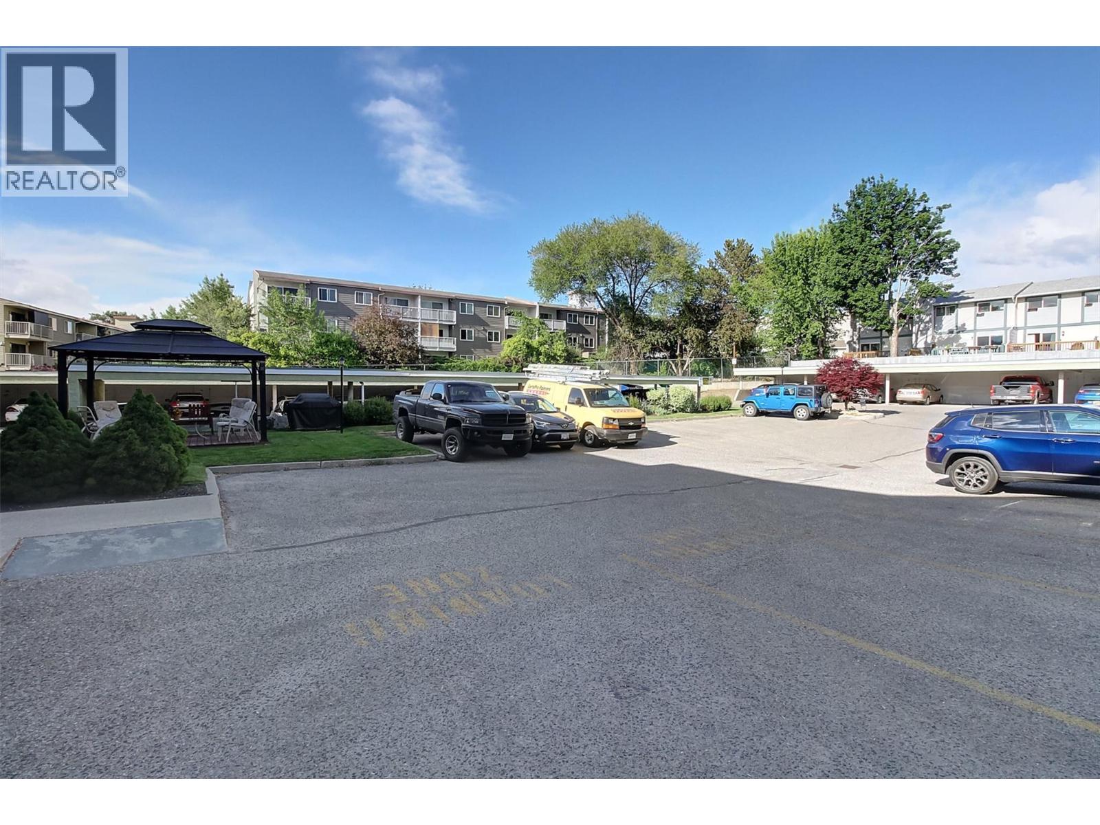 210 780 Houghton Road, Kelowna