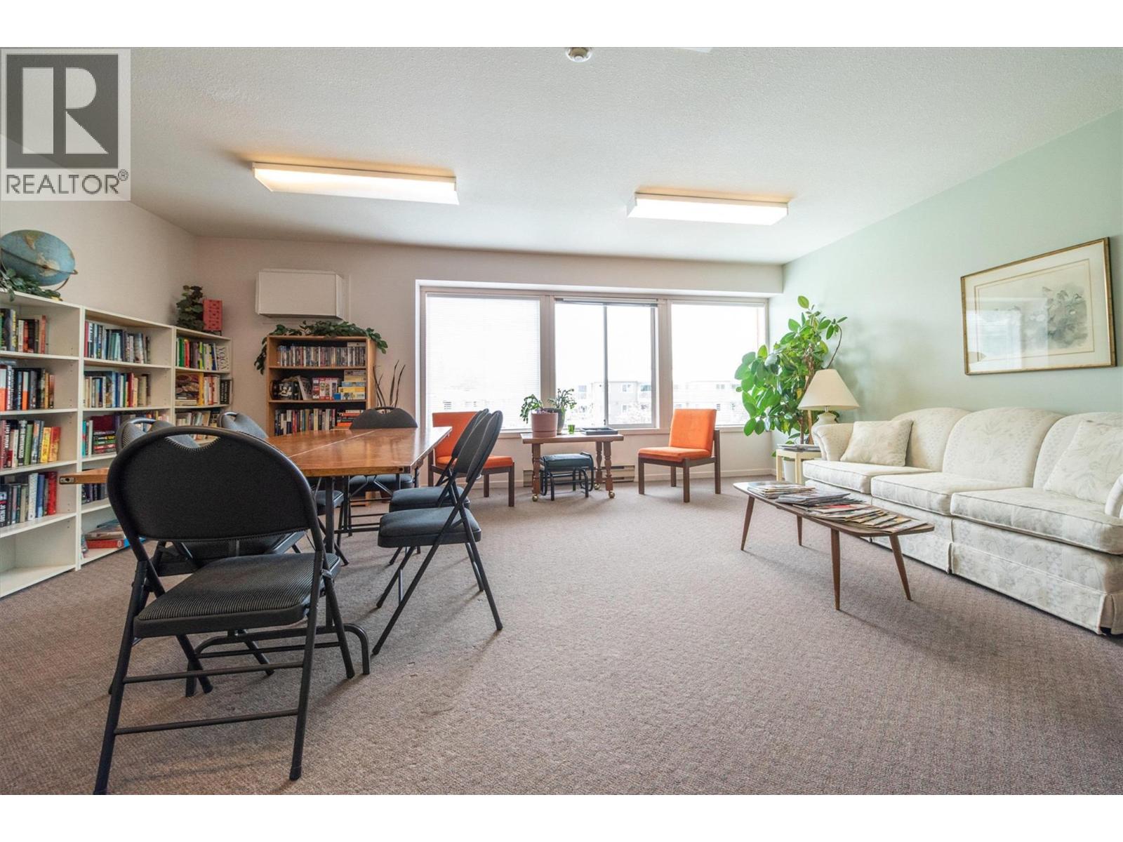 210 780 Houghton Road, Kelowna