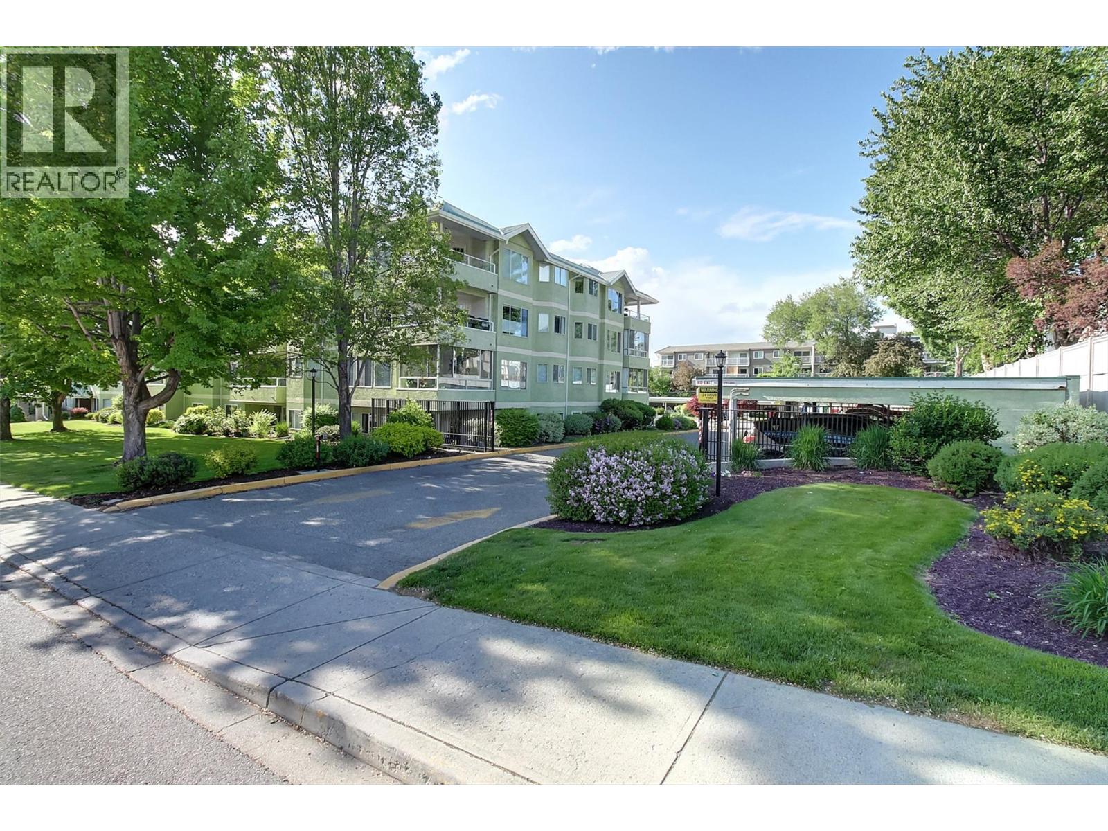 210 780 Houghton Road, Kelowna