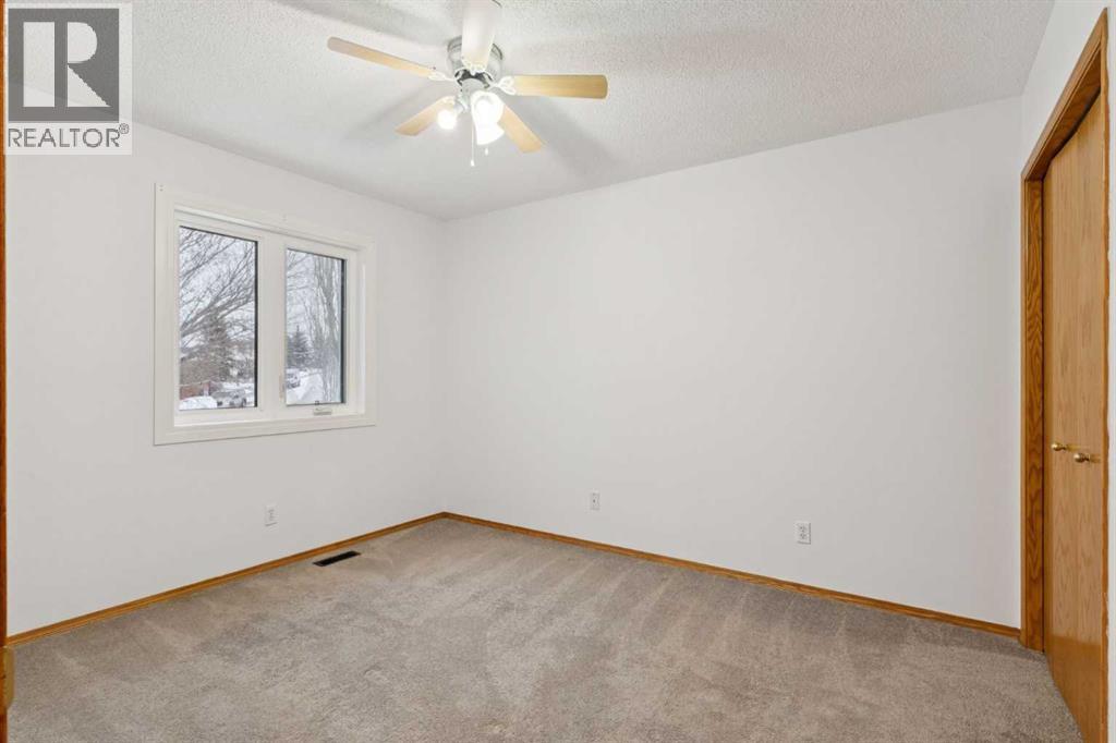 Single Family House for Sale in  Macewan Park View NW MacEwan Glen Calgary 